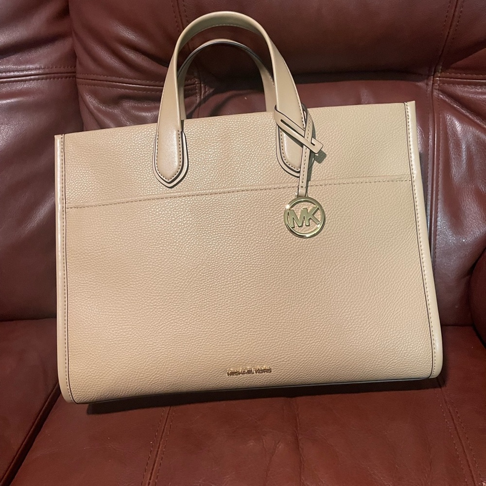 Michael Kors Beige Leather Tote